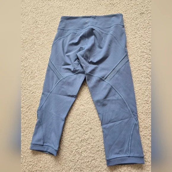 Lululemon Cool To Street CropBlue Denim / Banana Leaf Blush Quartz Size 2 - Picture 12 of 16